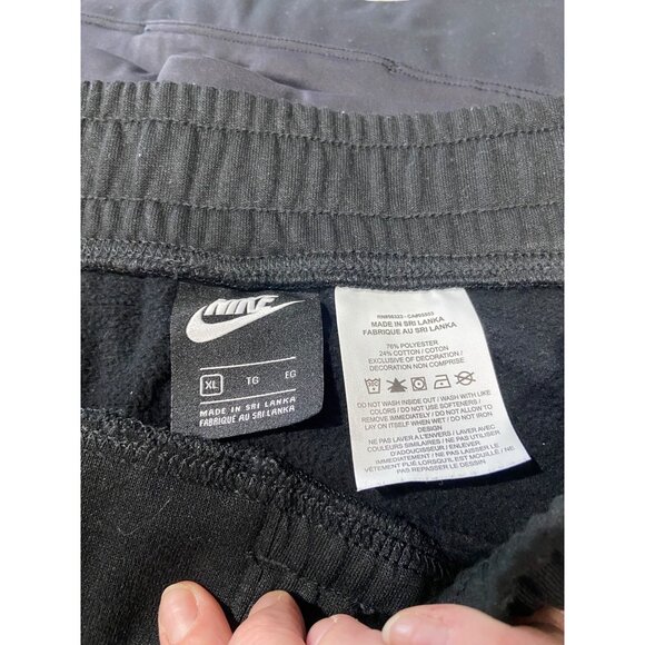 Nike Sportswear Sweatpants Black Size XL NWOT - Picture 3 of 13